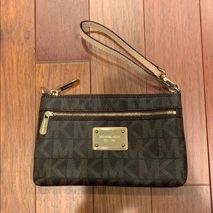 Michael Kors Wristlet